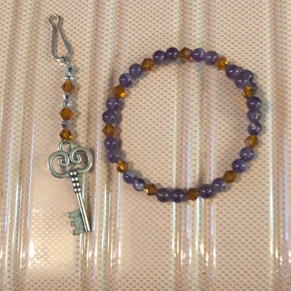 Hand Crafted Jewelry - 🏵New handmade beaded bracelet and keychain (glass beads)